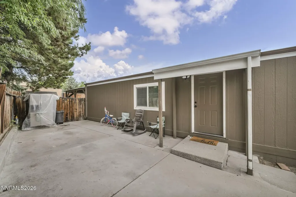 587 Jenni Moundhouse NV 89706