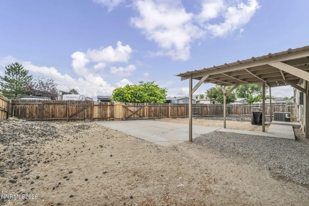 587 Jenni Moundhouse NV 89706