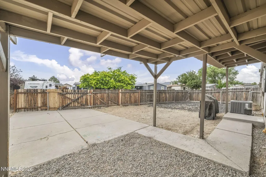 587 Jenni Moundhouse NV 89706