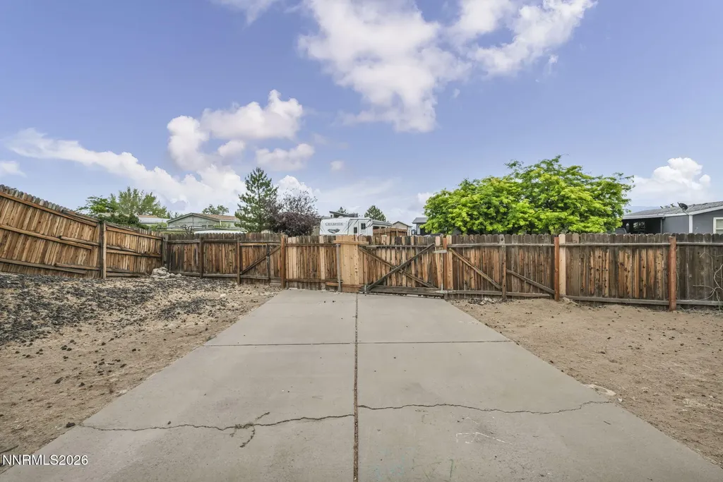 587 Jenni Moundhouse NV 89706