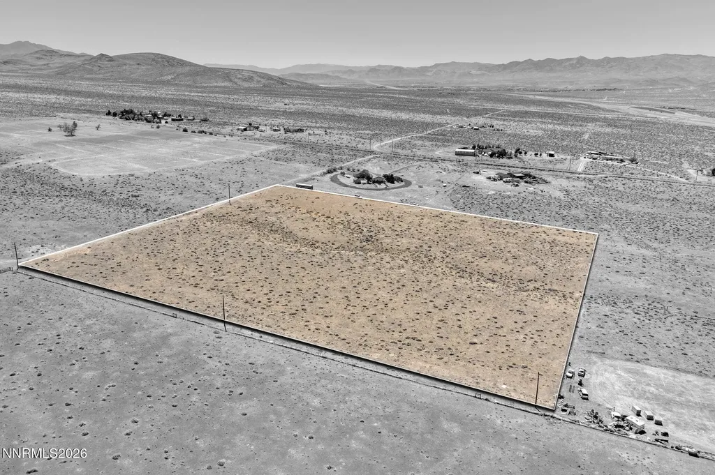 4810 Holmes Silver Springs NV 89429