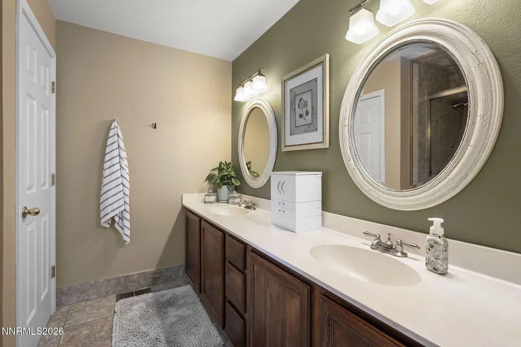 10 Nives Spanish Springs NV 89441