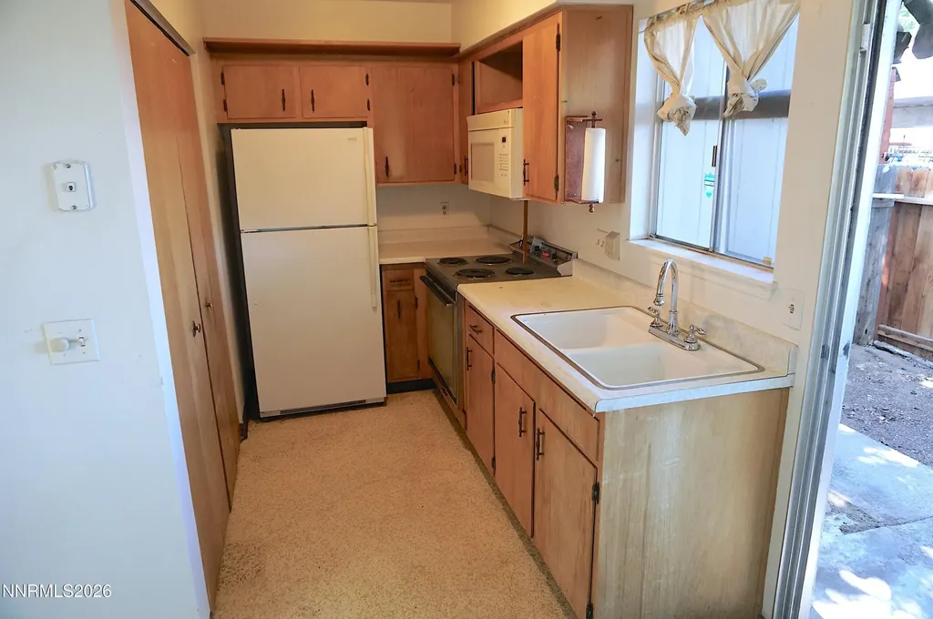 1349 El Dorado Gardnerville NV 89410