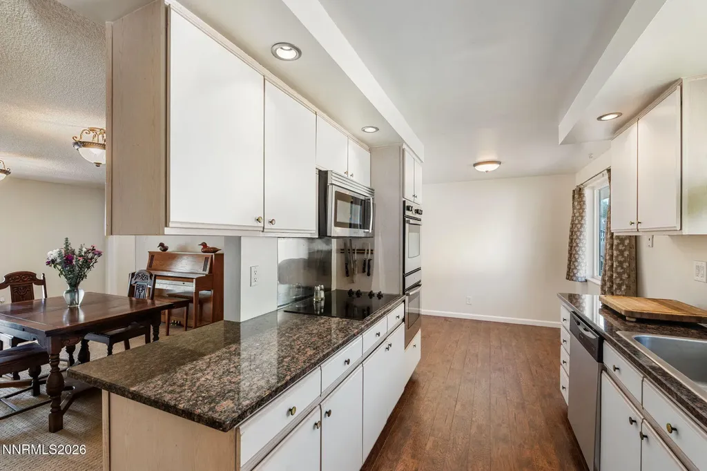 3305 Idlewild Reno NV 89509