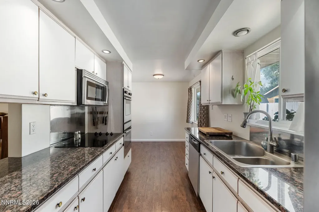 3305 Idlewild Reno NV 89509