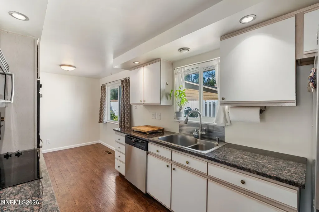 3305 Idlewild Reno NV 89509
