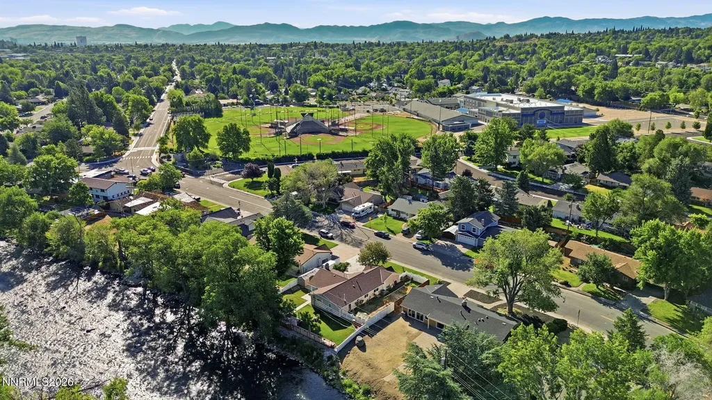 3305 Idlewild Reno NV 89509