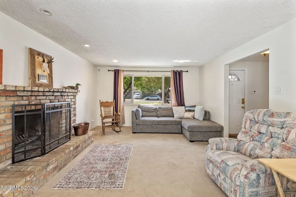 3305 Idlewild Reno NV 89509