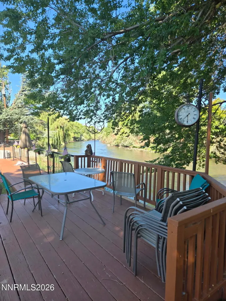 3305 Idlewild Reno NV 89509