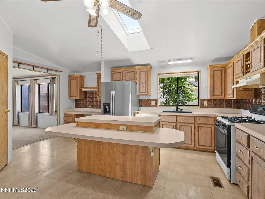 1144 Fleetwood Carson City NV 89701