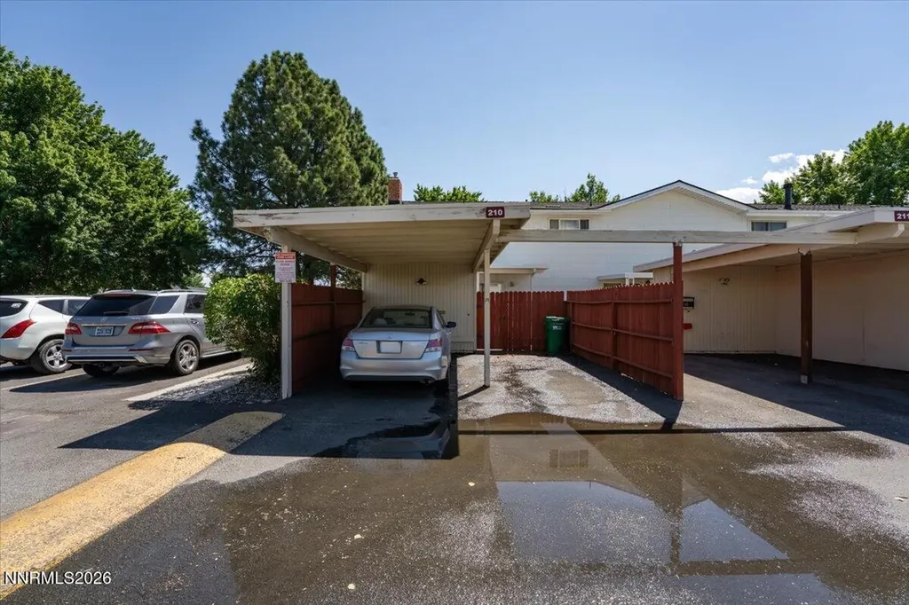 210 Smithridge Reno NV 89502