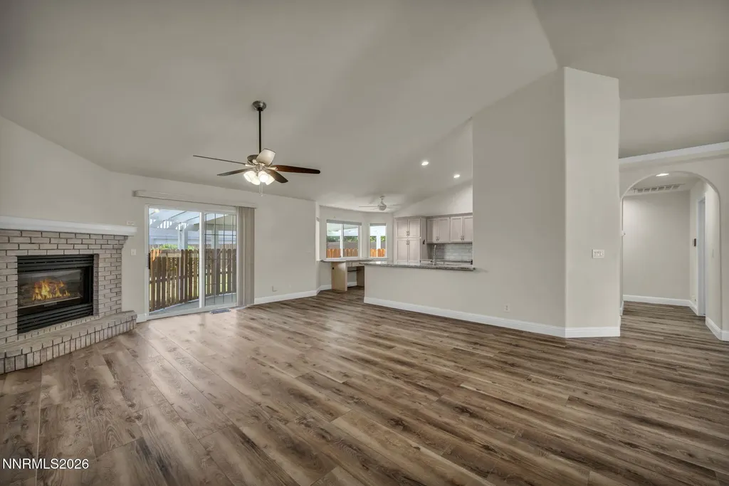 1284 Topaz Gardnerville NV 89460