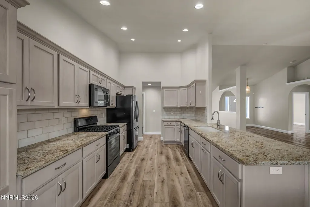 1284 Topaz Gardnerville NV 89460
