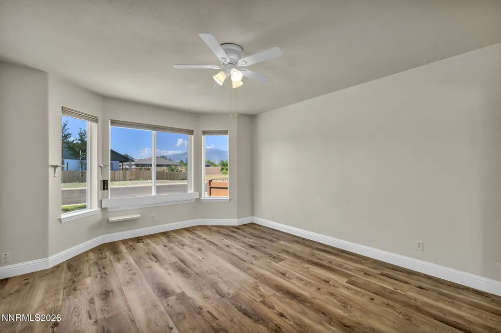 1284 Topaz Gardnerville NV 89460