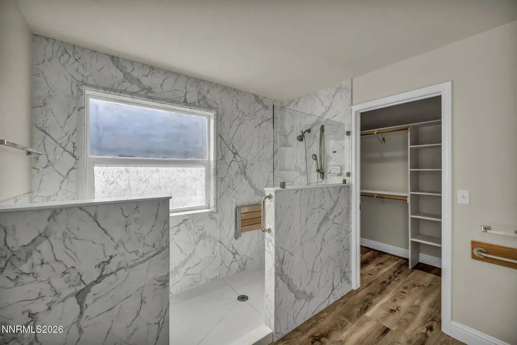 1284 Topaz Gardnerville NV 89460