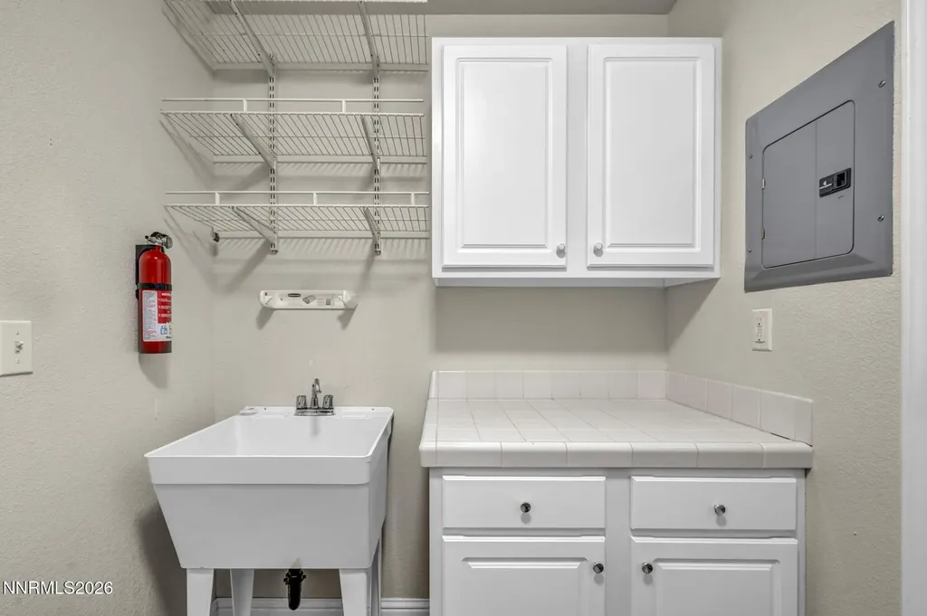 1284 Topaz Gardnerville NV 89460