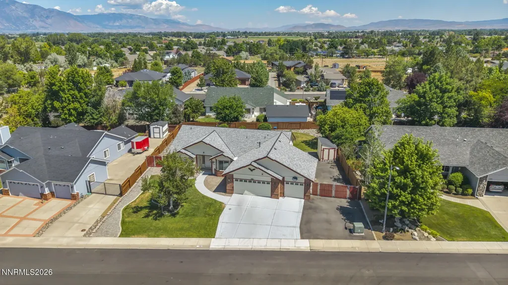 1284 Topaz Gardnerville NV 89460