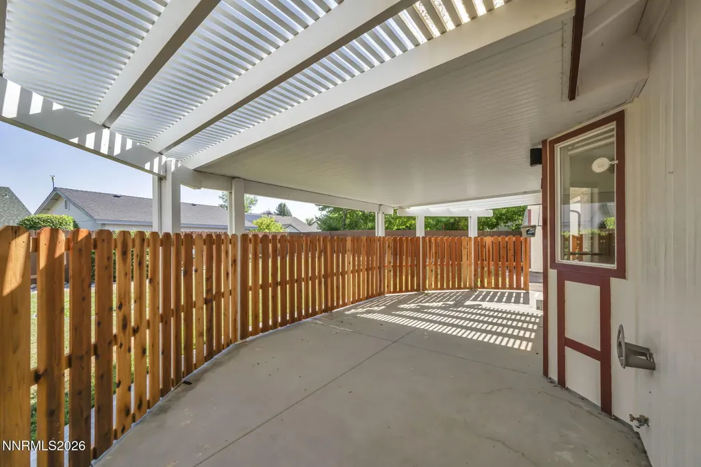 1284 Topaz Gardnerville NV 89460