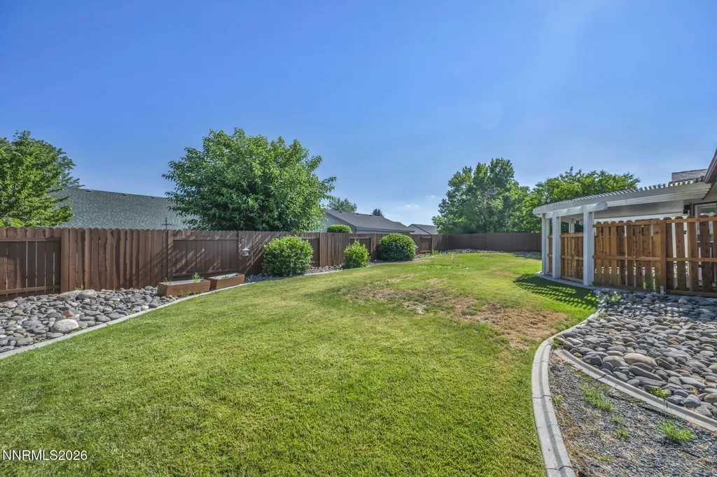 1284 Topaz Gardnerville NV 89460