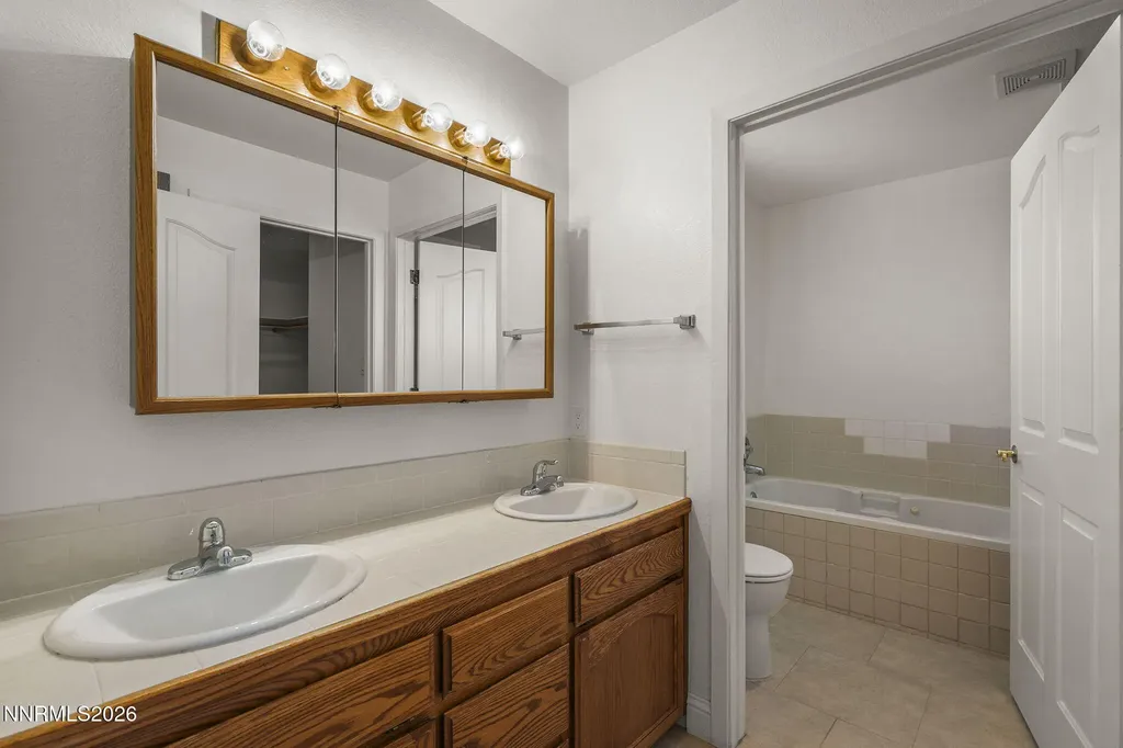 317 West Yerington NV 89447
