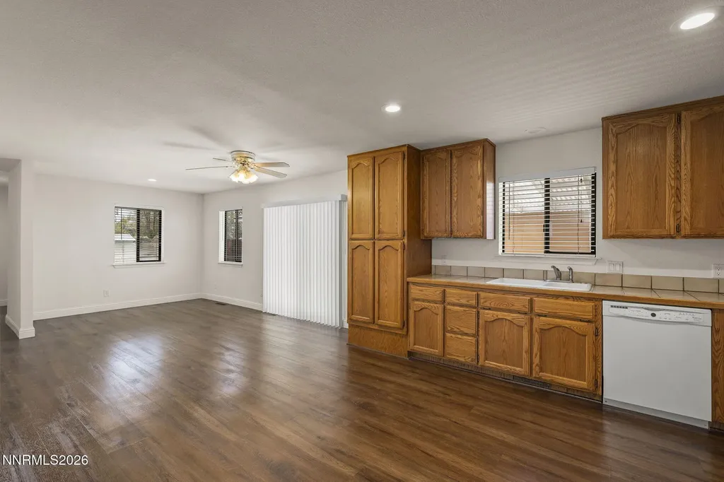 317 West Yerington NV 89447