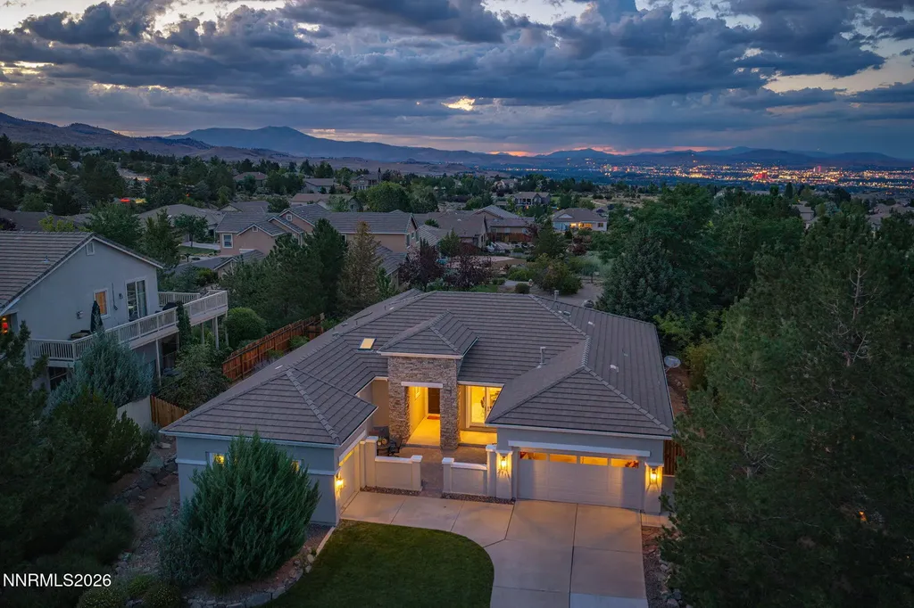 2711 Sun Chaser Reno NV 89511