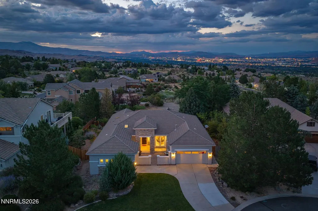 2711 Sun Chaser Reno NV 89511