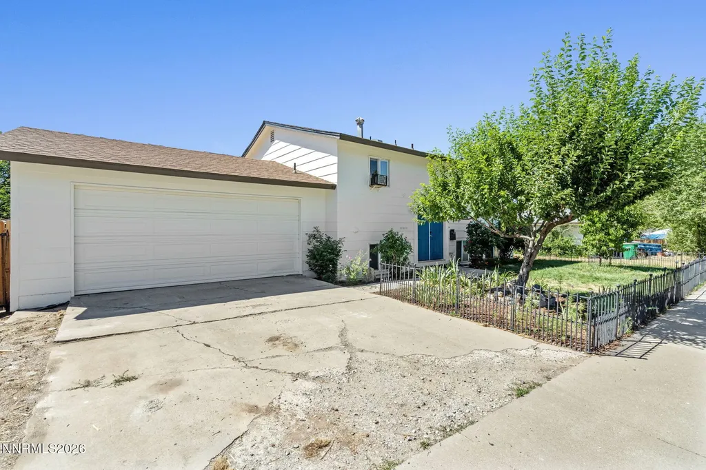 1406 La Loma Carson City NV 89701