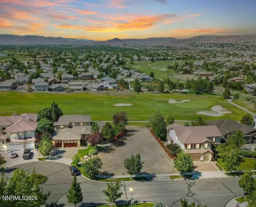 6373 Rey Del Sierra Sparks NV 89436