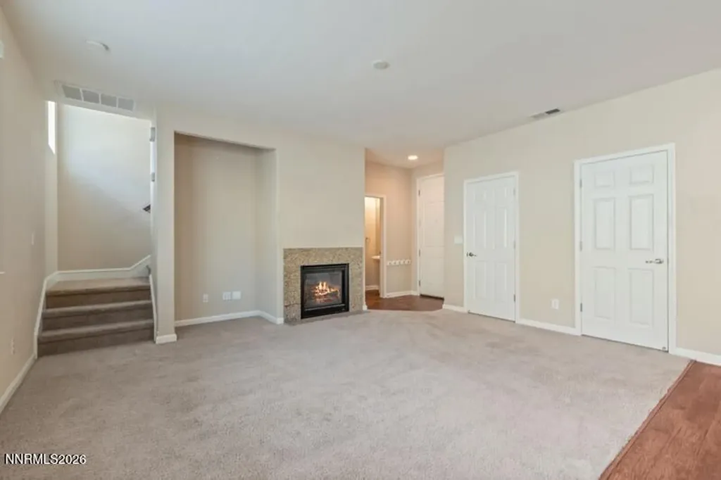 1052 Crown View Reno NV 89523