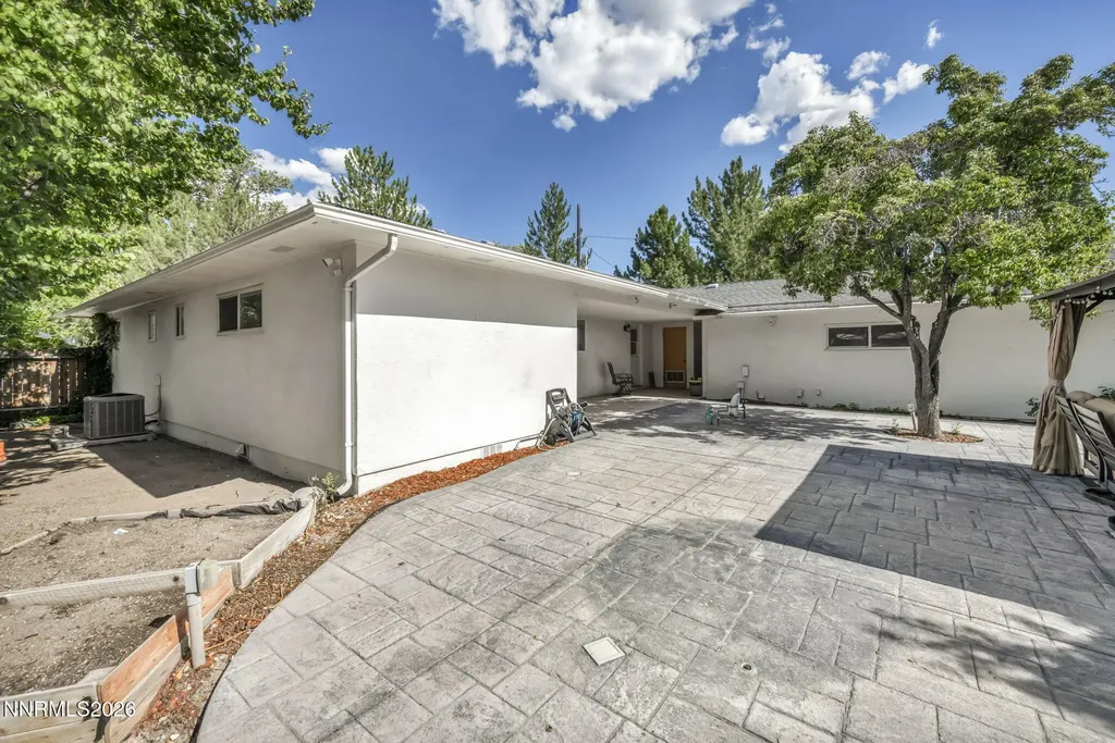 1395 Davidson Reno NV 89509