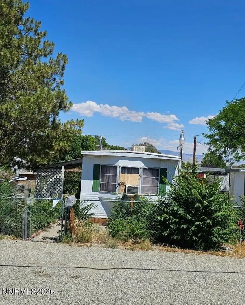 421 1st Yerington NV 89447