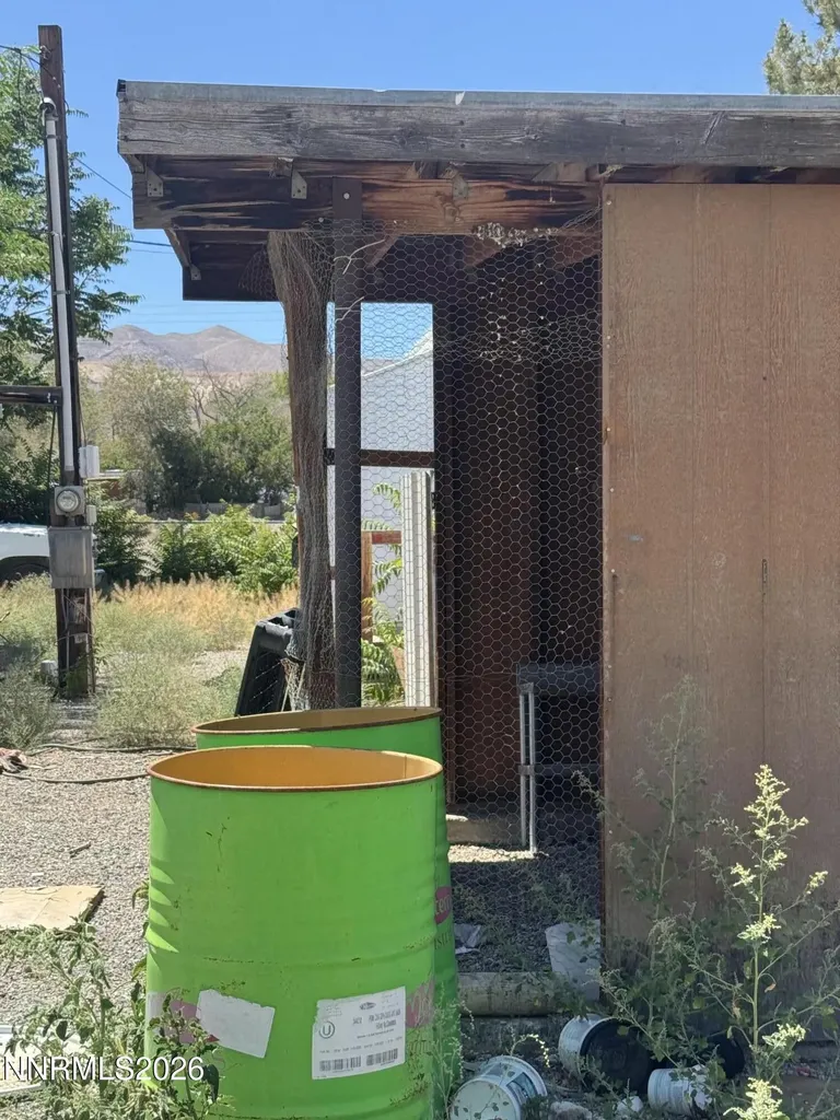 421 1st Yerington NV 89447
