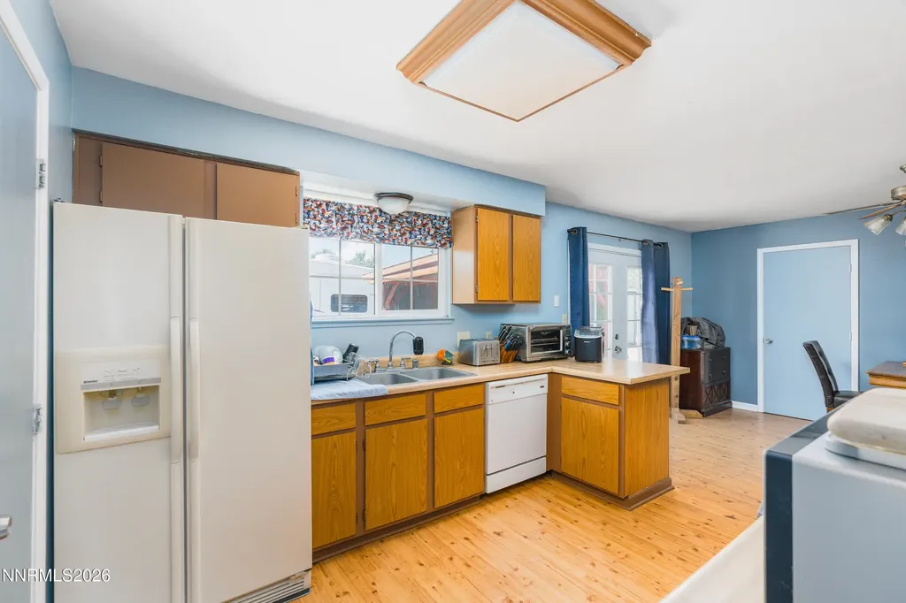 3950 Peregrine Reno NV 89508