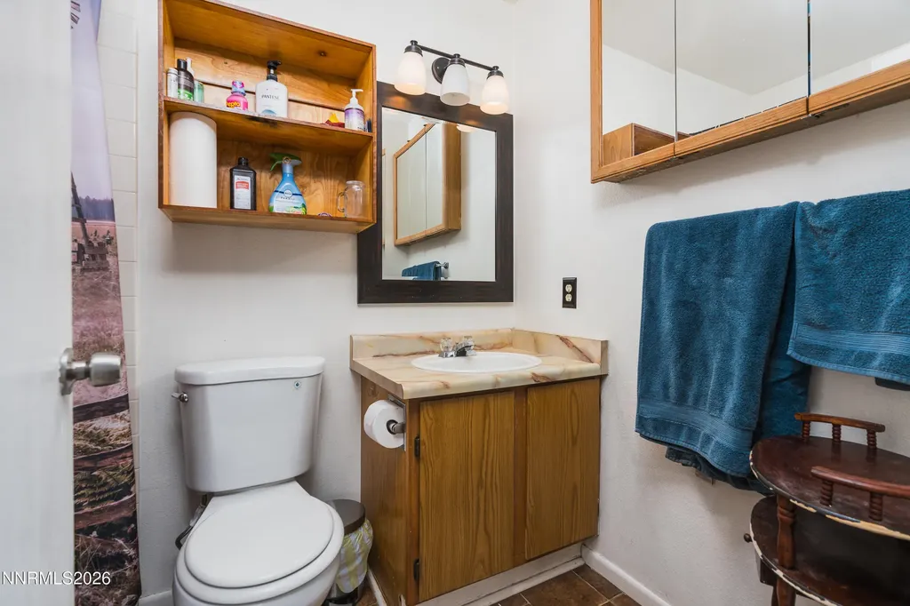 3950 Peregrine Reno NV 89508