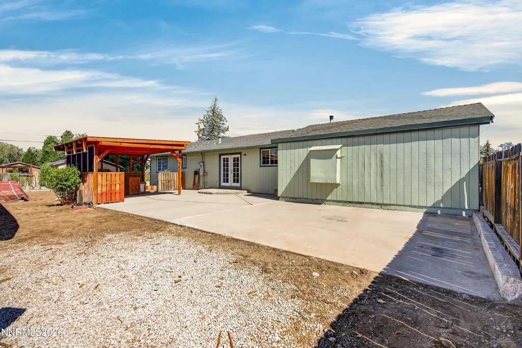 3950 Peregrine Reno NV 89508