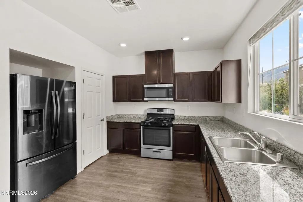 9607 Nautical Mile Reno NV 89506