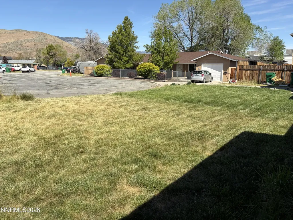 2079 Sheffield Carson City NV 89701
