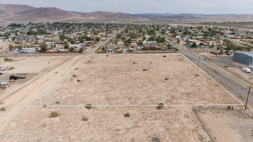 1635 Lake Silver Springs NV 89429