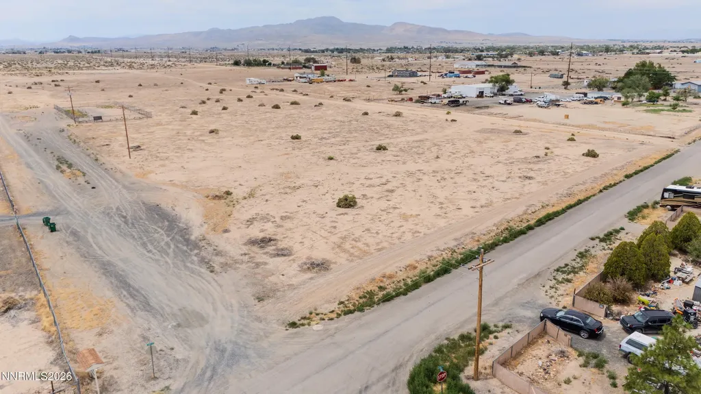 1635 Lake Silver Springs NV 89429