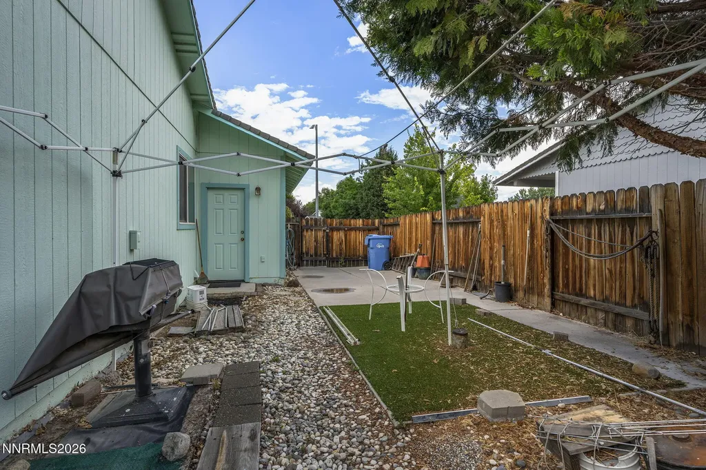 1335 Marion Russell Gardnerville NV 89410