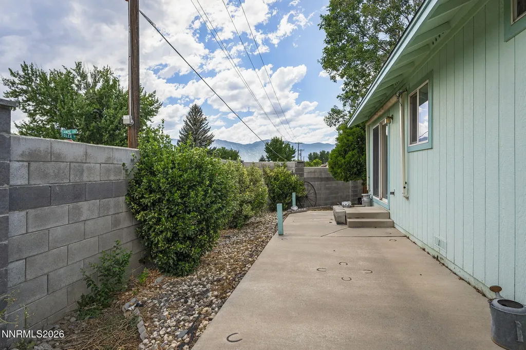 1335 Marion Russell Gardnerville NV 89410
