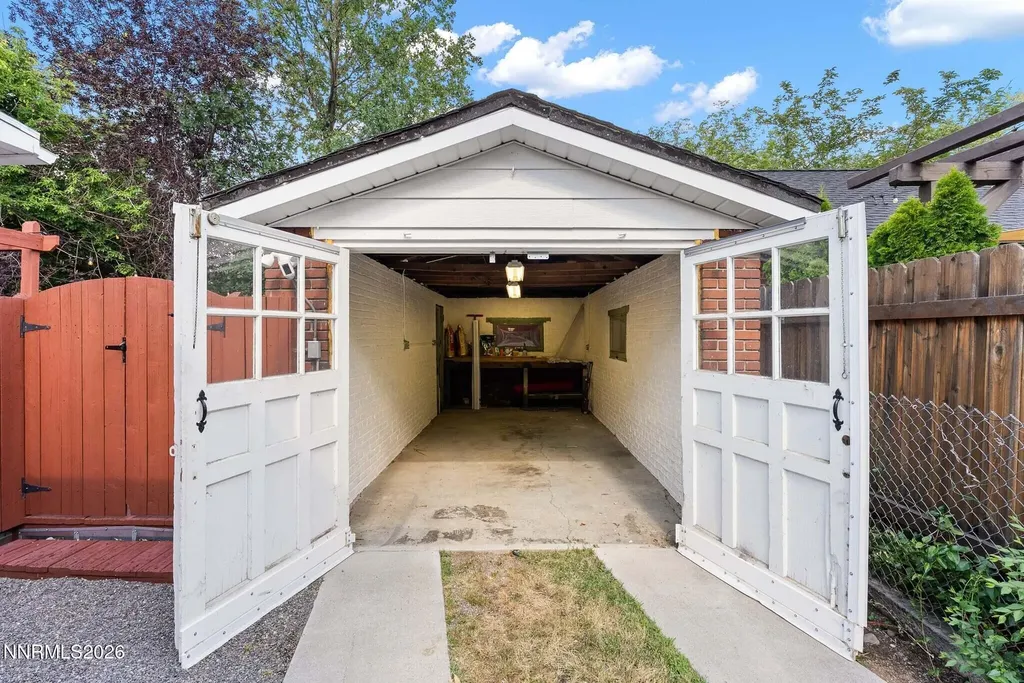 930 Nixon Reno NV 89509