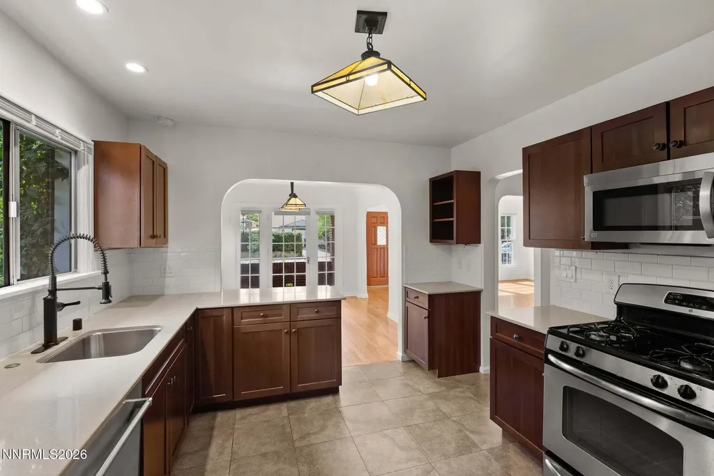 930 Nixon Reno NV 89509