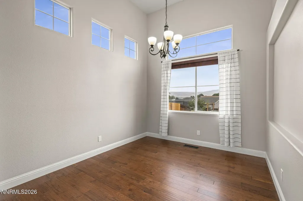 2811 Hawks View Sparks NV 89436