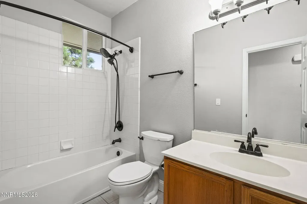2811 Hawks View Sparks NV 89436