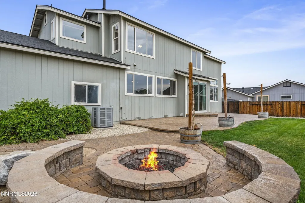 2811 Hawks View Sparks NV 89436