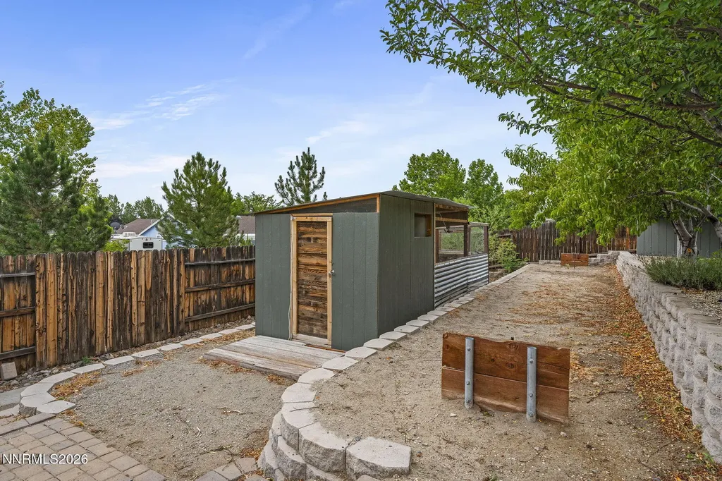 2811 Hawks View Sparks NV 89436