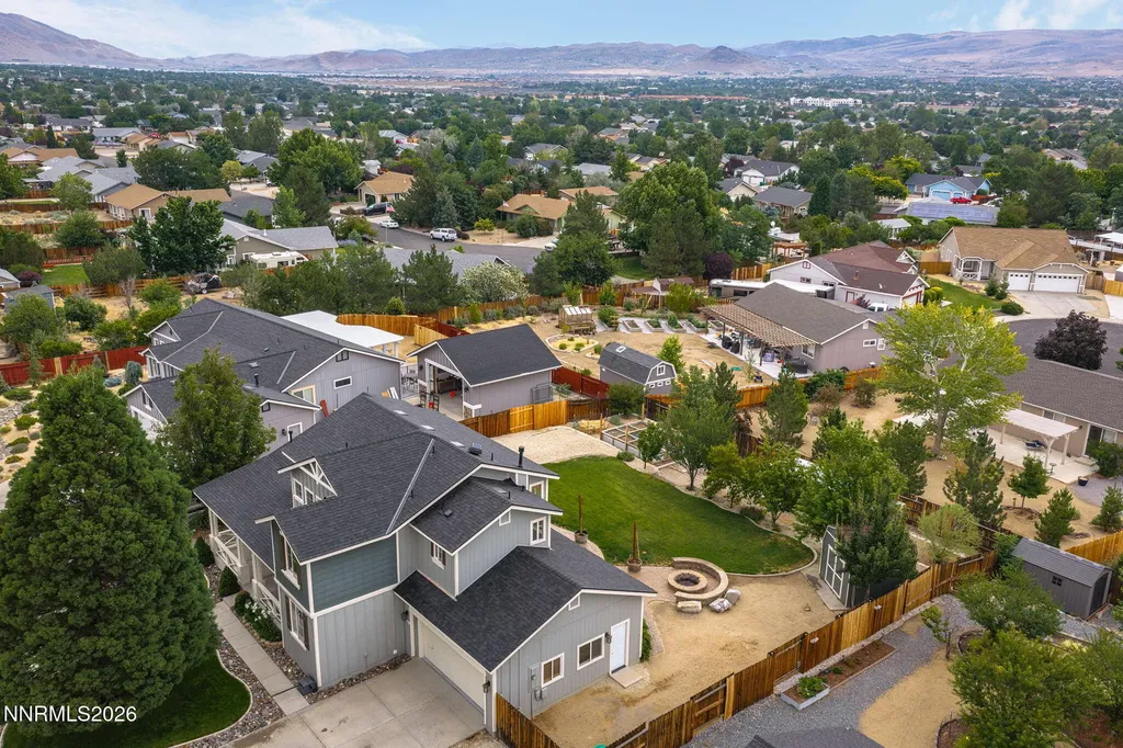 2811 Hawks View Sparks NV 89436