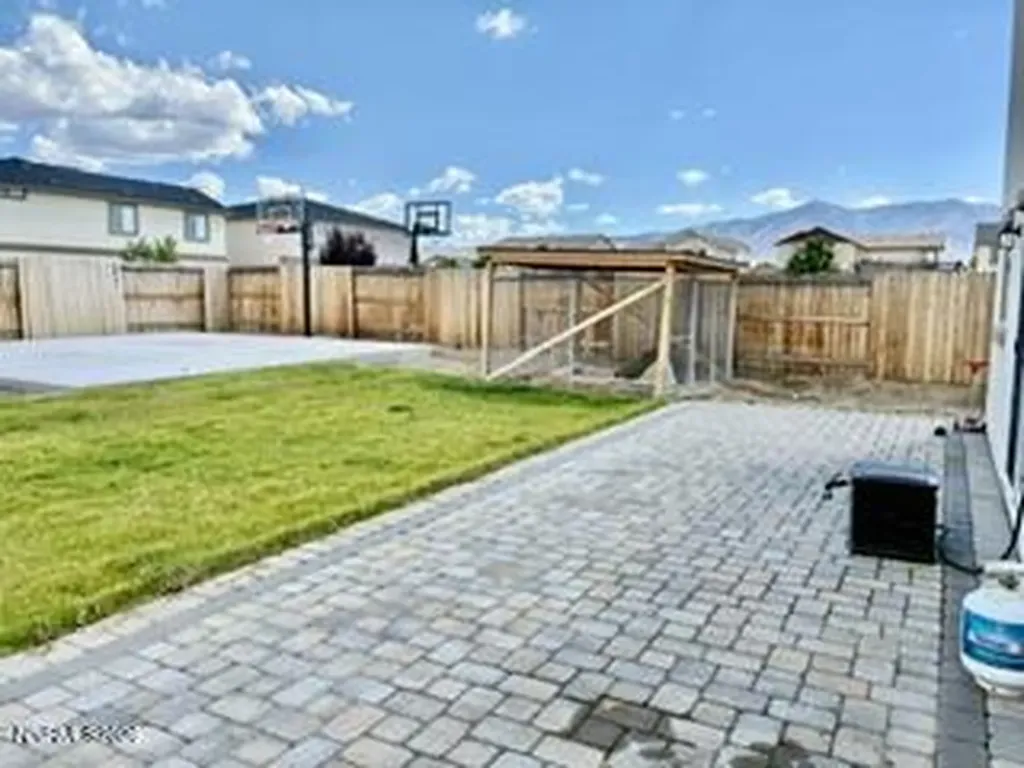 8978 Wolf River Reno NV 89506